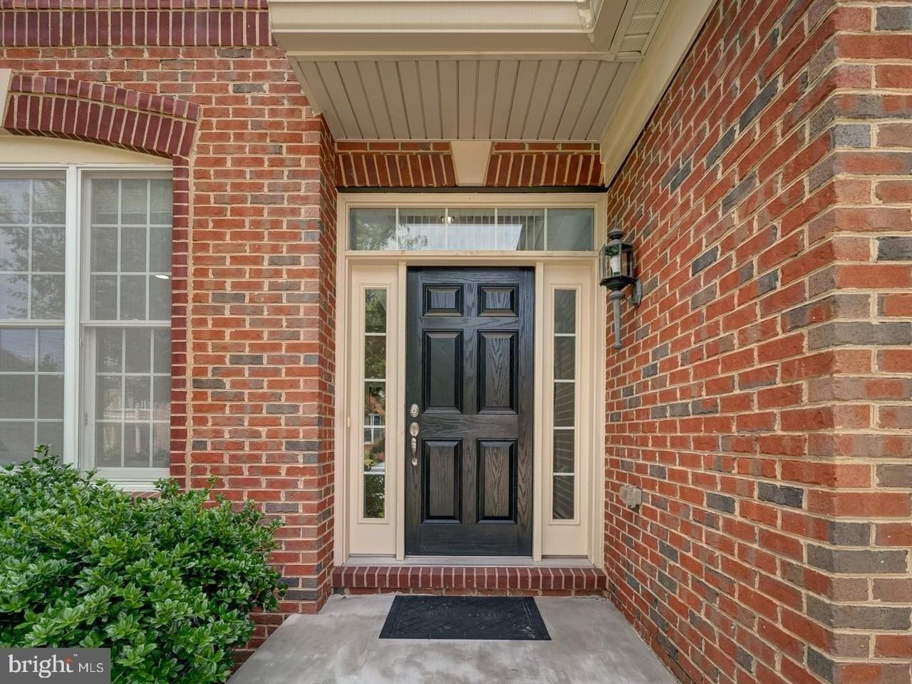 43320 Barnstead Dr - Photo 4 of 50