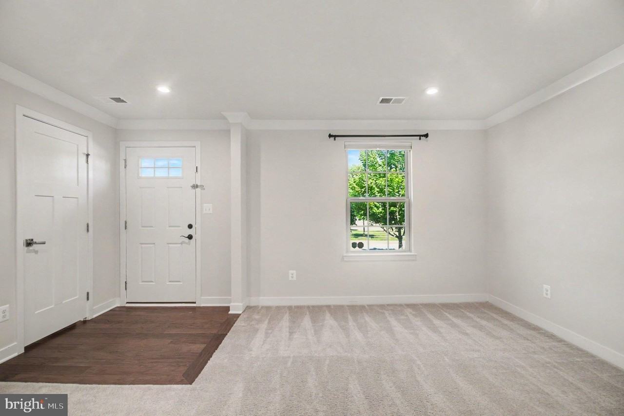 18143 Red Mulberry Rd - Photo 5 of 27