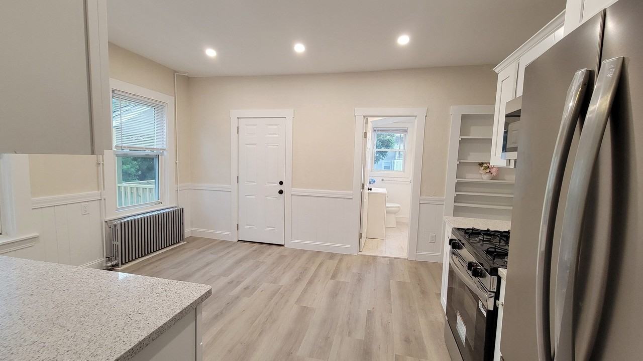 64 Edinboro St - Photo 5 of 14