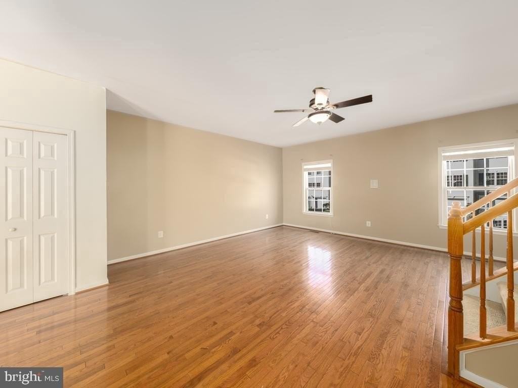 108 Clearwater Ct - Photo 4 of 21