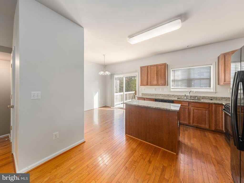108 Clearwater Ct - Photo 6 of 21