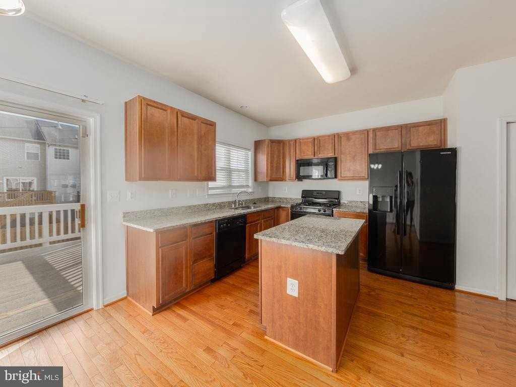 108 Clearwater Ct - Photo 7 of 21