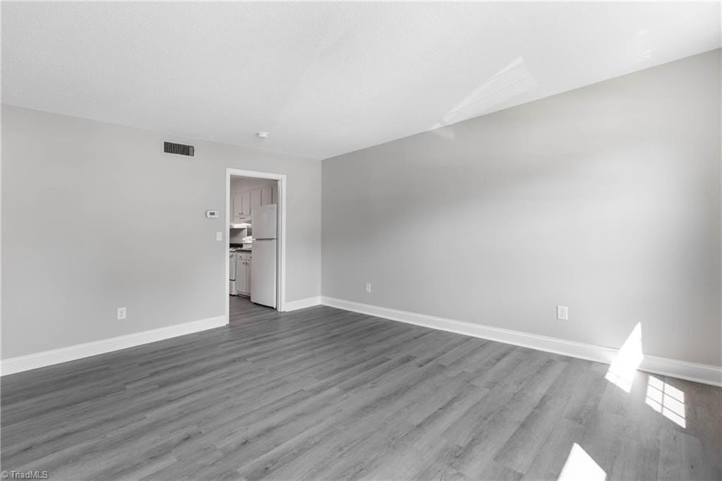 18 Forsyth St - Photo 3 of 17