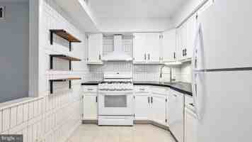 featured image of 125 Leedom Way