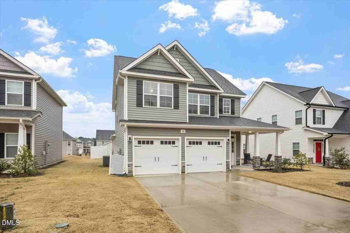 101 Hanover Ct - Photo 3 of 31