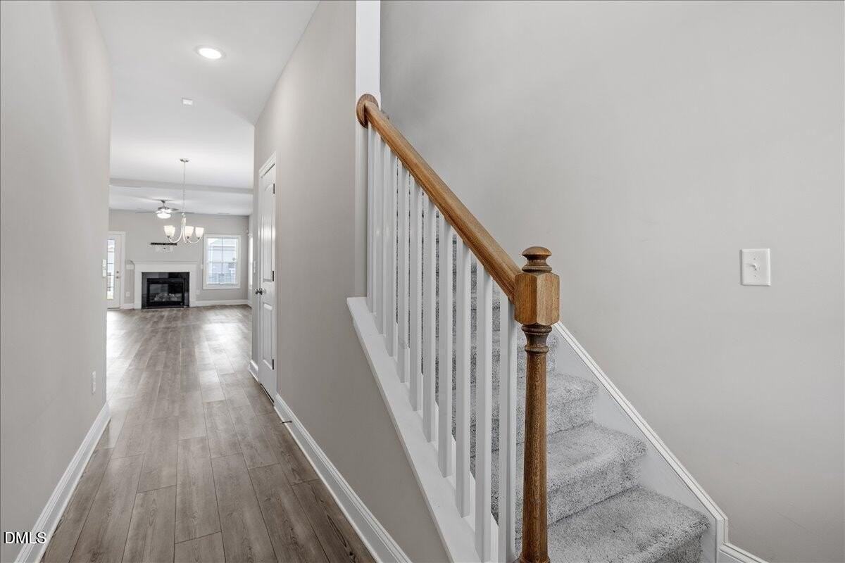 101 Hanover Ct - Photo 6 of 31