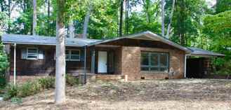 211 Lake Dr - Photo 1 of 1