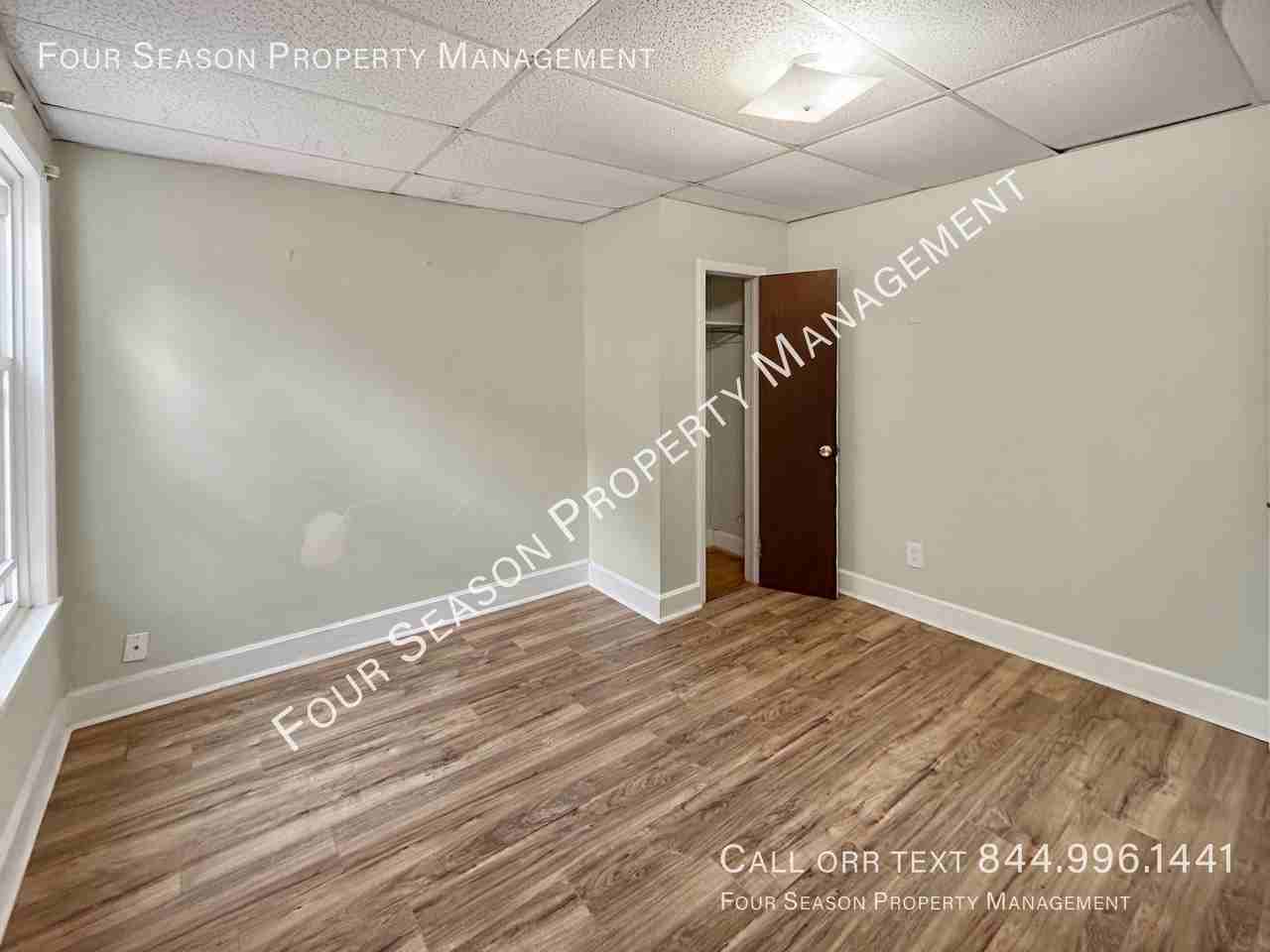 306 S Locust St #306 - Photo 6 of 19
