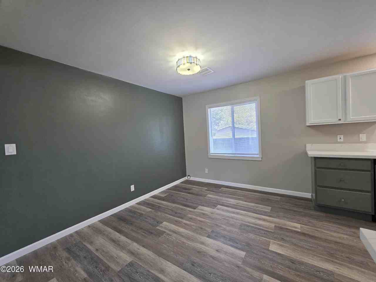 641 S 5th Ave - Photo 7 of 41