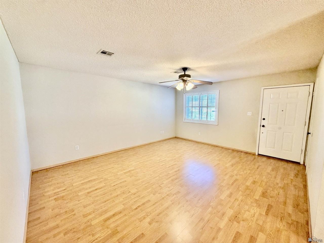 2783 W 29th Ln - Photo 2 of 36