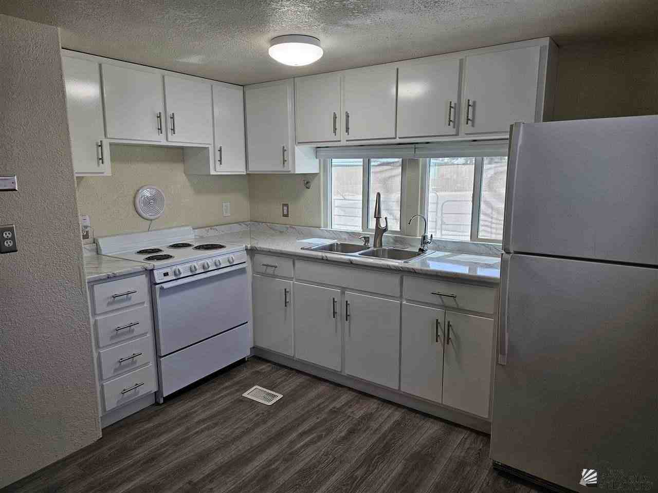 11530 S Sheila Ave - Photo 5 of 11
