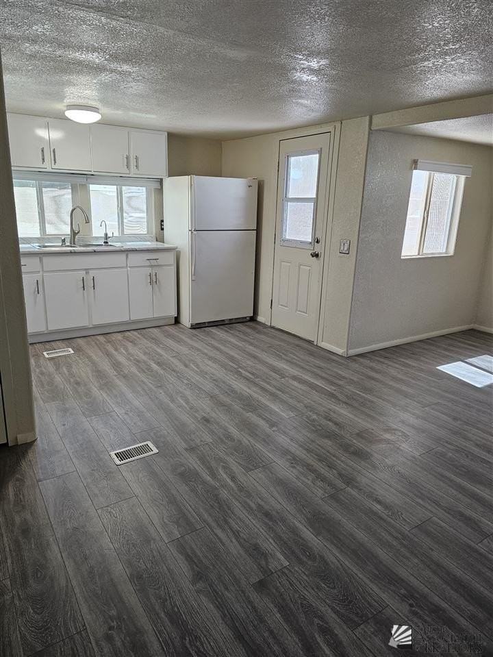 11530 S Sheila Ave - Photo 7 of 11