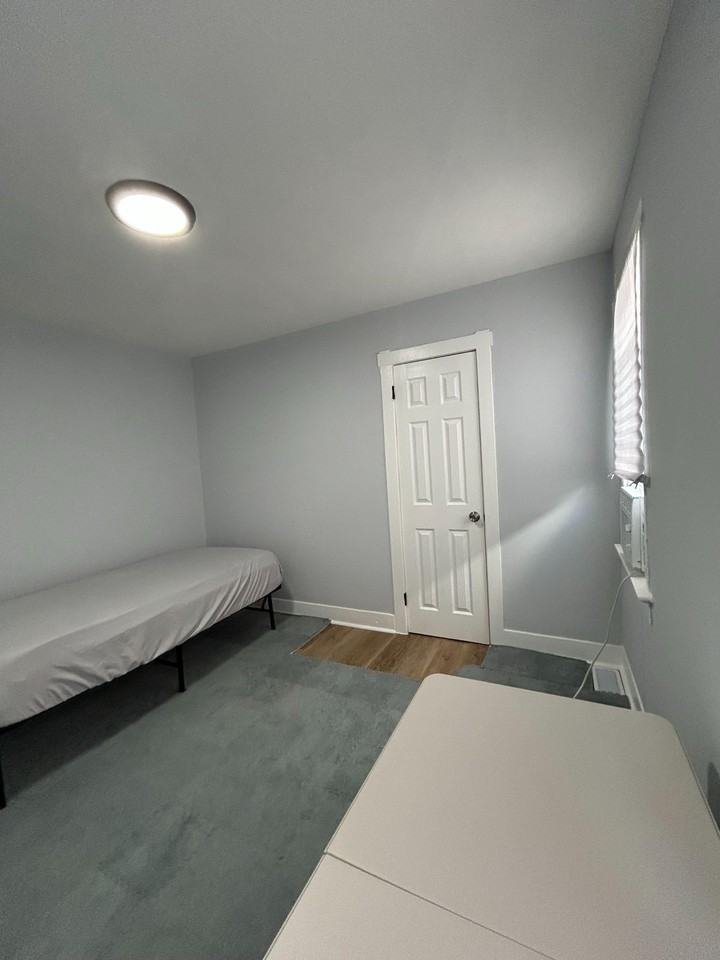 Laurel Ave - Photo 4 of 4