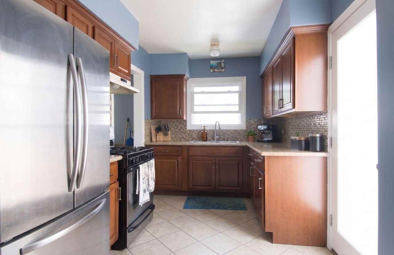 W Beach Ave - Photo 5 of 15