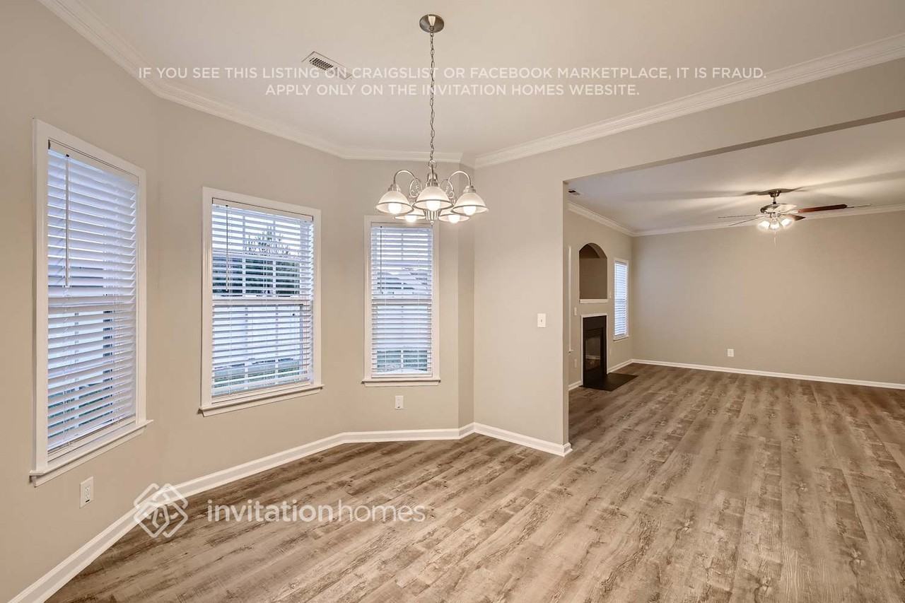 745 Inwood Hill Dr - Photo 4 of 27