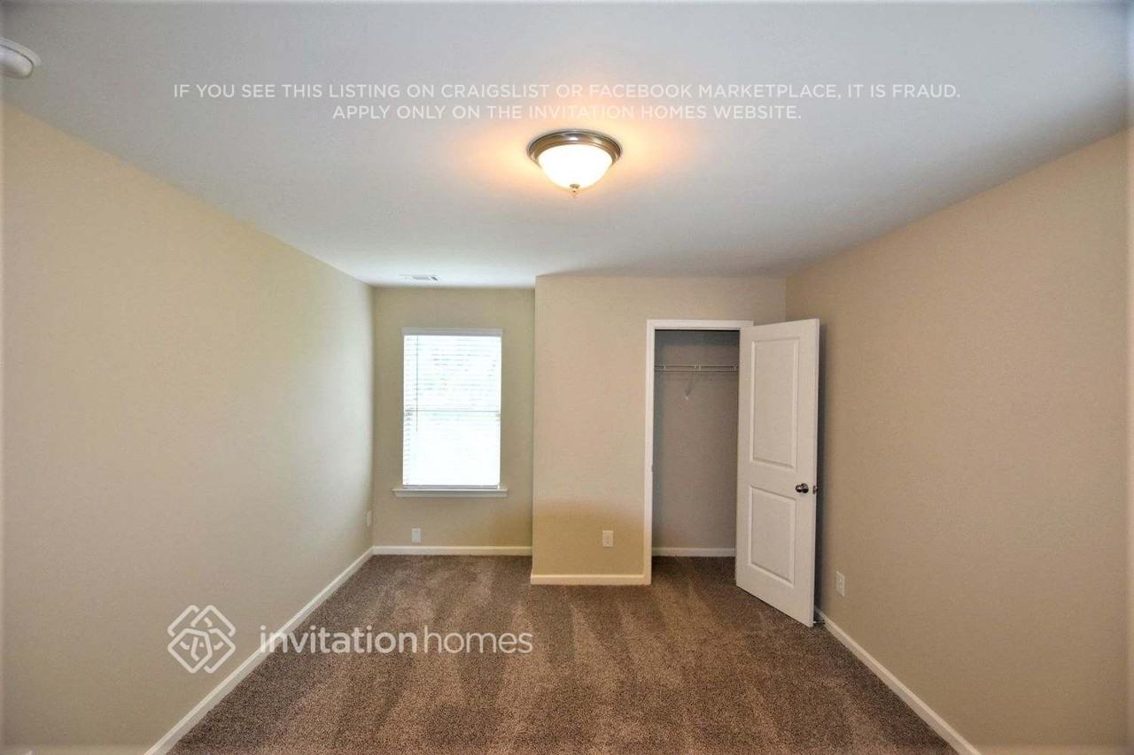 1482 Ewing Farm Dr - Photo 4 of 9