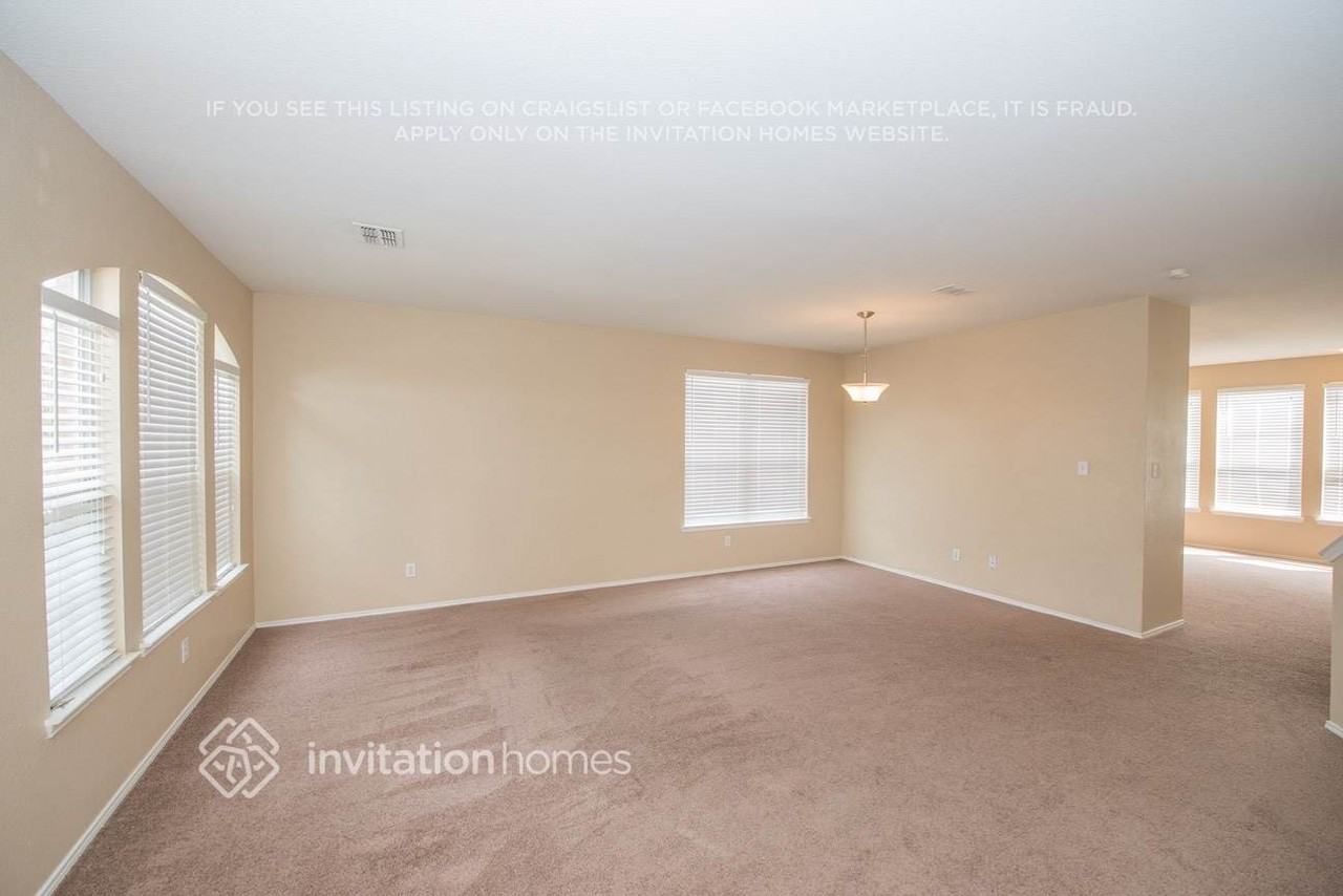 7704 Cresswell Dr - Photo 2 of 21