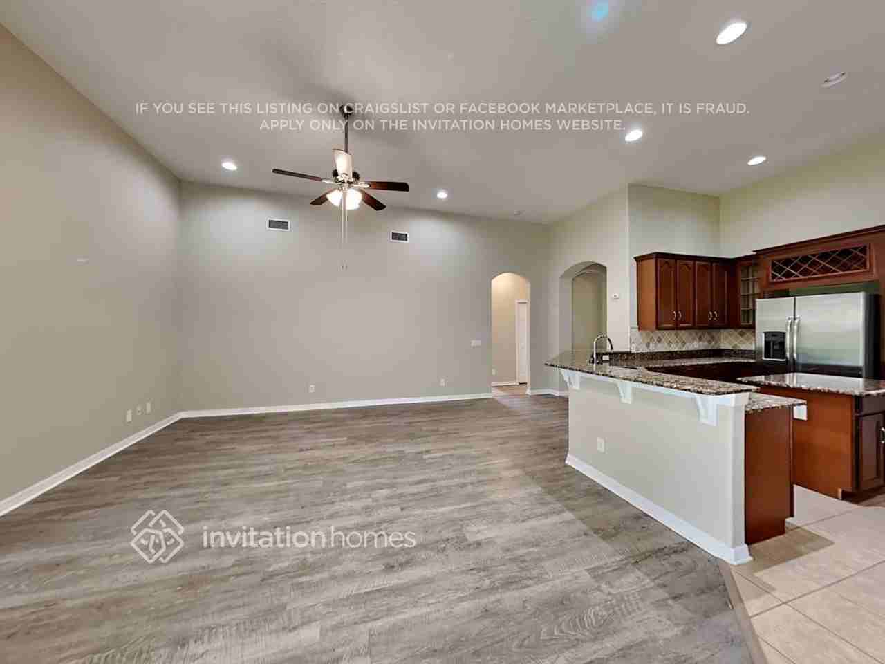 2306 Fountain Grass Dr - Photo 5 of 27