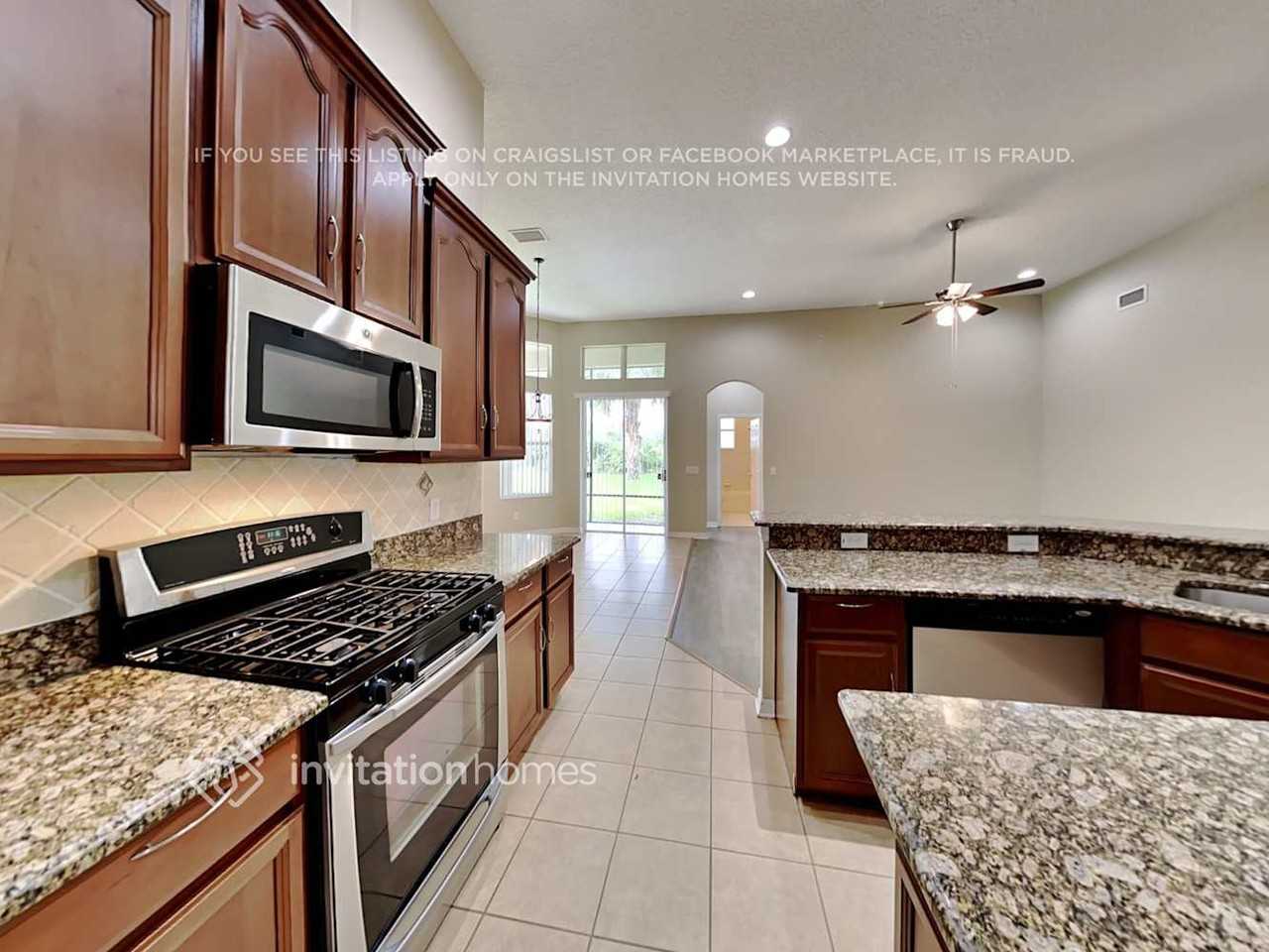 2306 Fountain Grass Dr - Photo 6 of 27