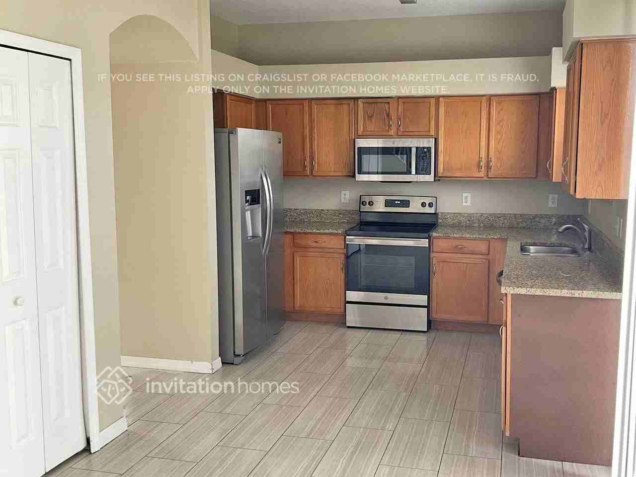 11904 Butler Woods Cir - Photo 5 of 13