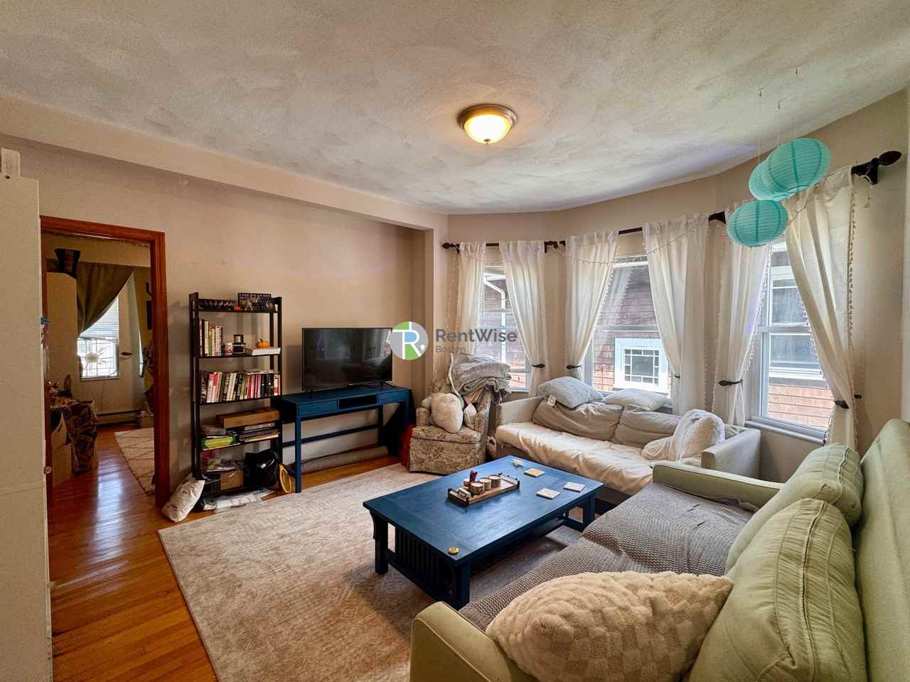 146 W Adams St