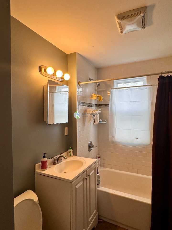 66 Frederick Ave - Photo 7 of 34