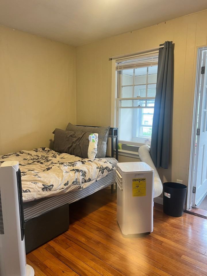 60 Buzzells Ln - Photo 3 of 29