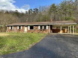 featured image of 230 Pleasant Vly #1