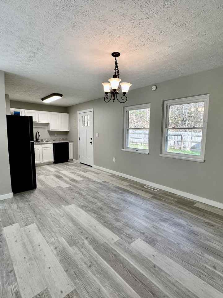 230 Pleasant Vly #1 - Photo 7 of 20