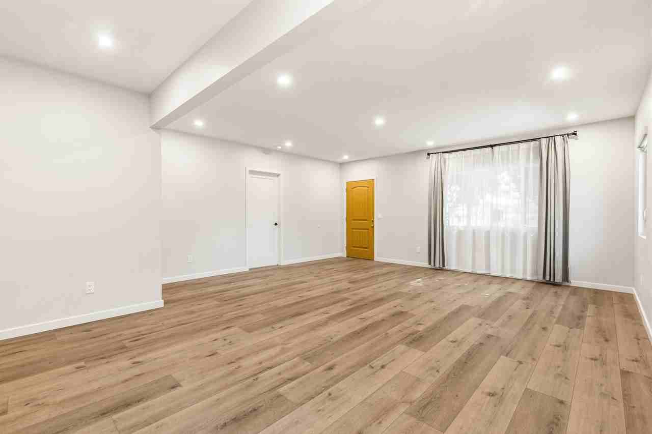 4433 Maycrest Ave #1 - Photo 7 of 19