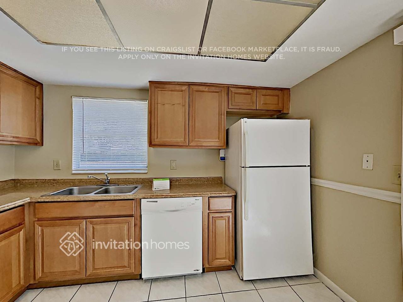 12415 Kiwi Ave - Photo 7 of 17