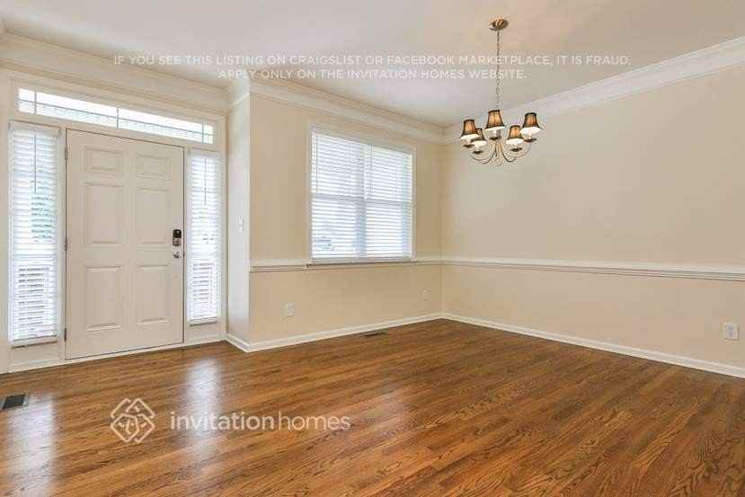 4204 Prelude St - Photo 3 of 23