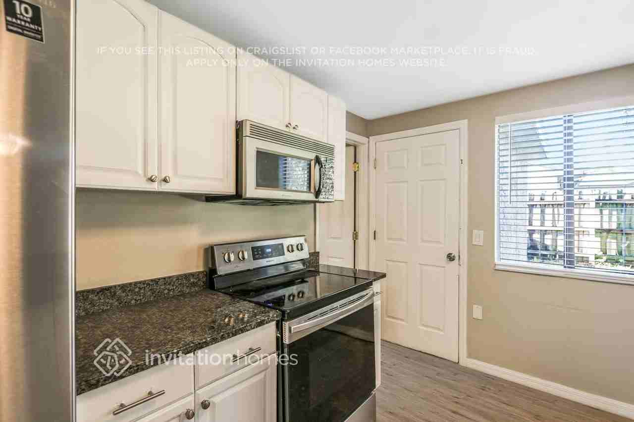 3010 Hanna Ct - Photo 6 of 20