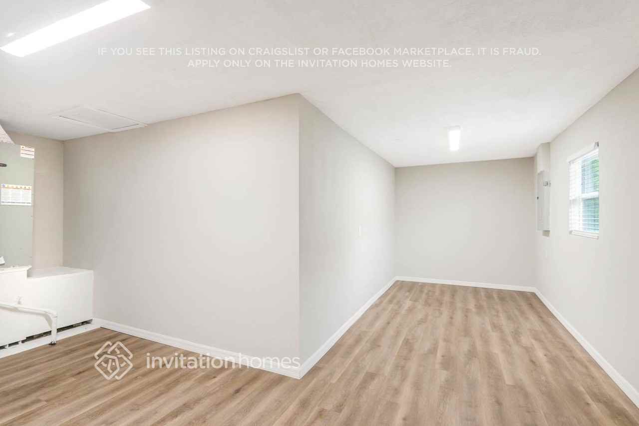 777 La Plaza Ave S - Photo 6 of 31