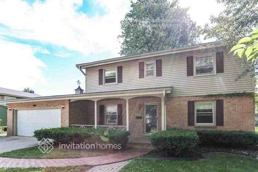 1159 Blackhawk Dr - Photo 2 of 43