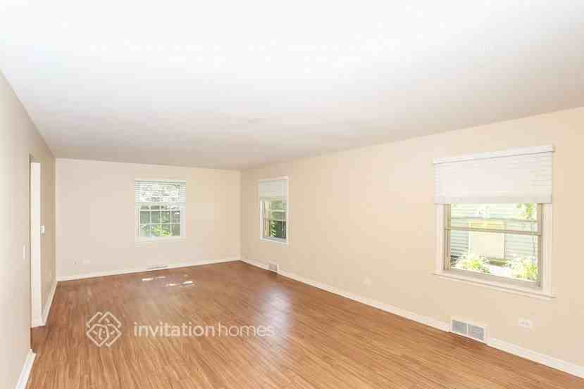 1159 Blackhawk Dr - Photo 5 of 43