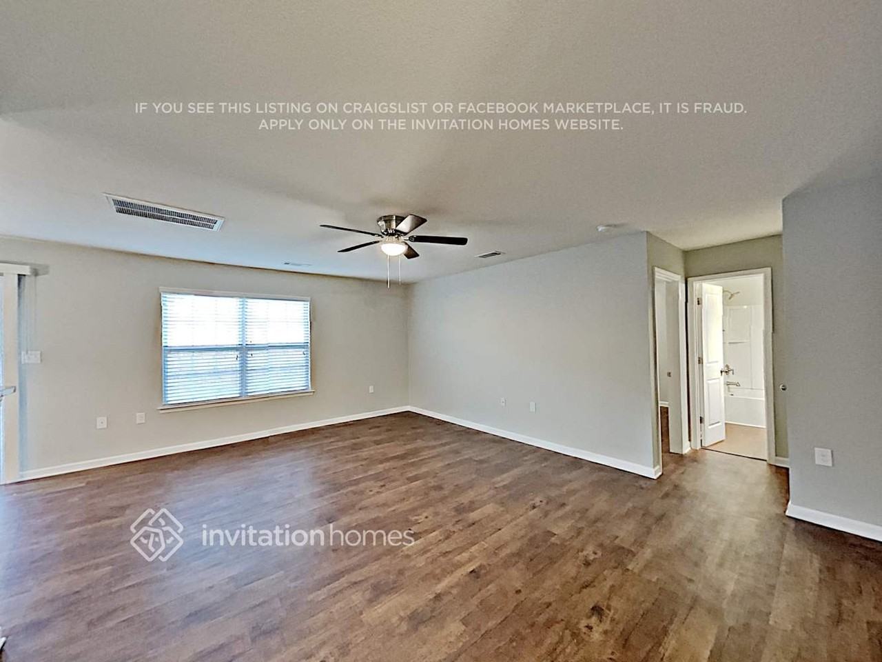 1930 Eastway Dr - Photo 5 of 26