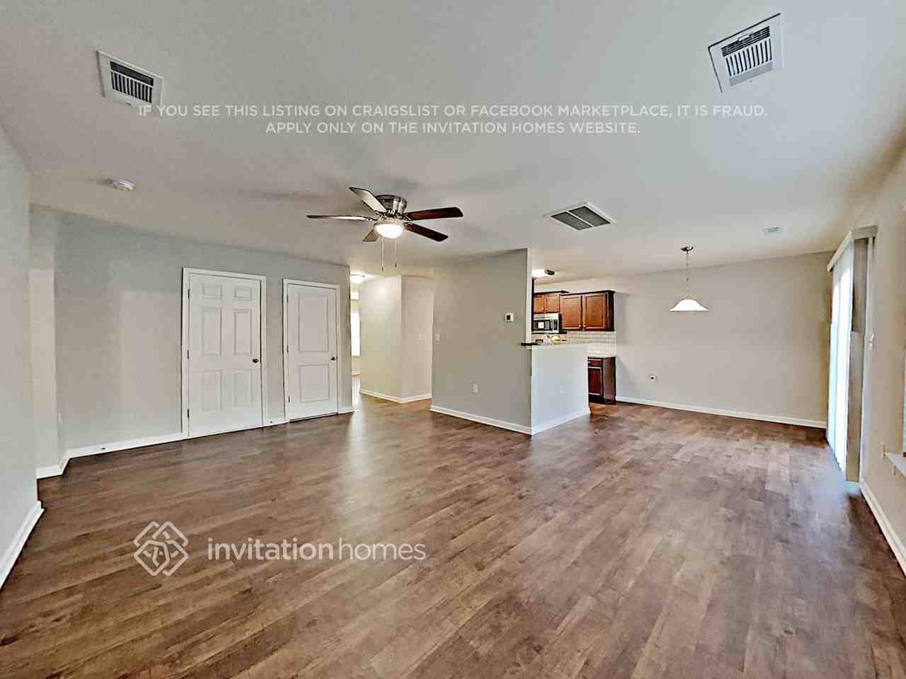 1930 Eastway Dr - Photo 7 of 26