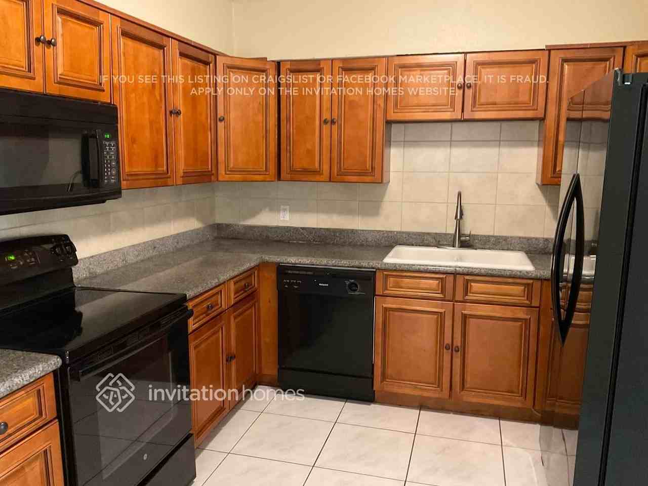 6250 38th Ave N - Photo 3 of 9