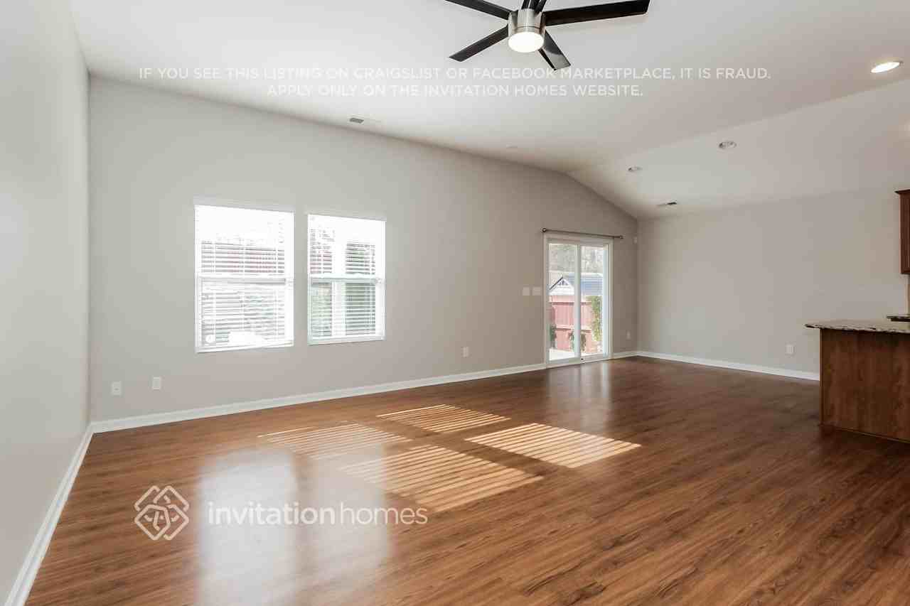 3322 Ringtail Ln - Photo 4 of 17