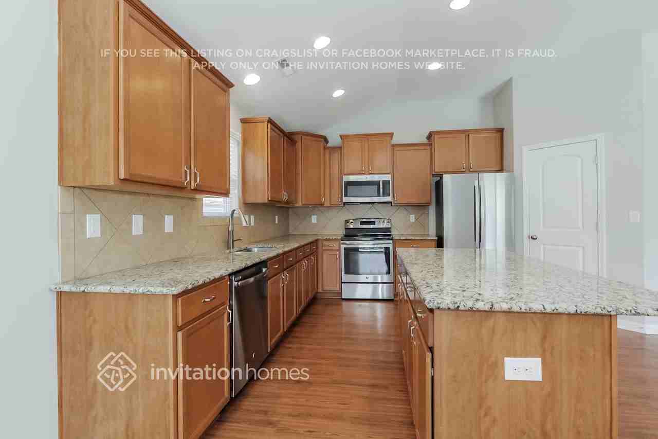 3322 Ringtail Ln - Photo 7 of 17