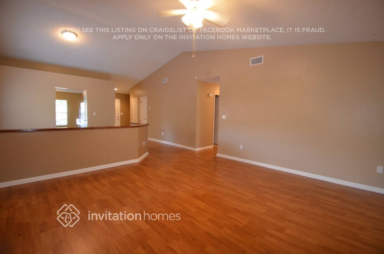 8803 Hampden Dr - Photo 2 of 16
