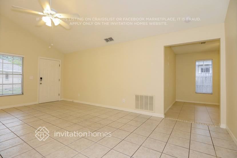 3764 Carmichael Ct - Photo 3 of 21