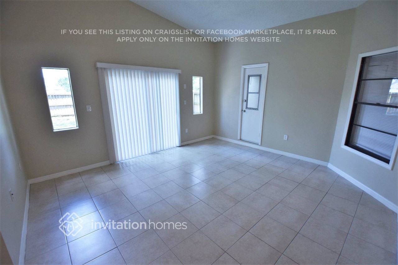 4220 Cloverleaf Pl - Photo 3 of 12