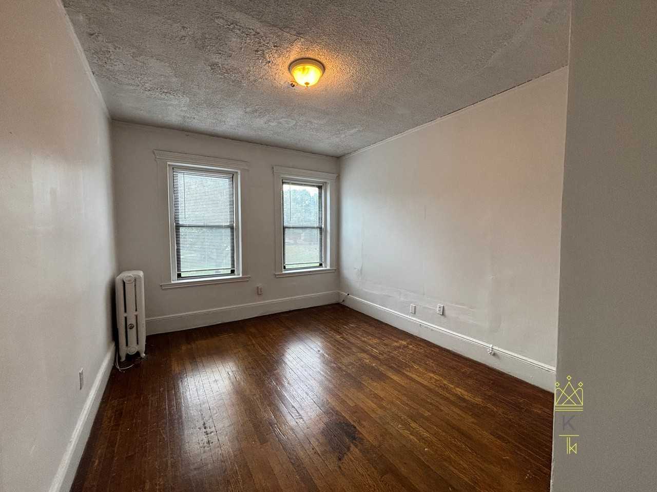 238 Hemenway St #6 - Photo 4 of 8