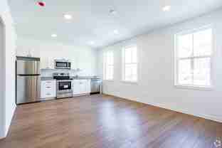 910 2nd Ave S #101 - Photo 1 of 1