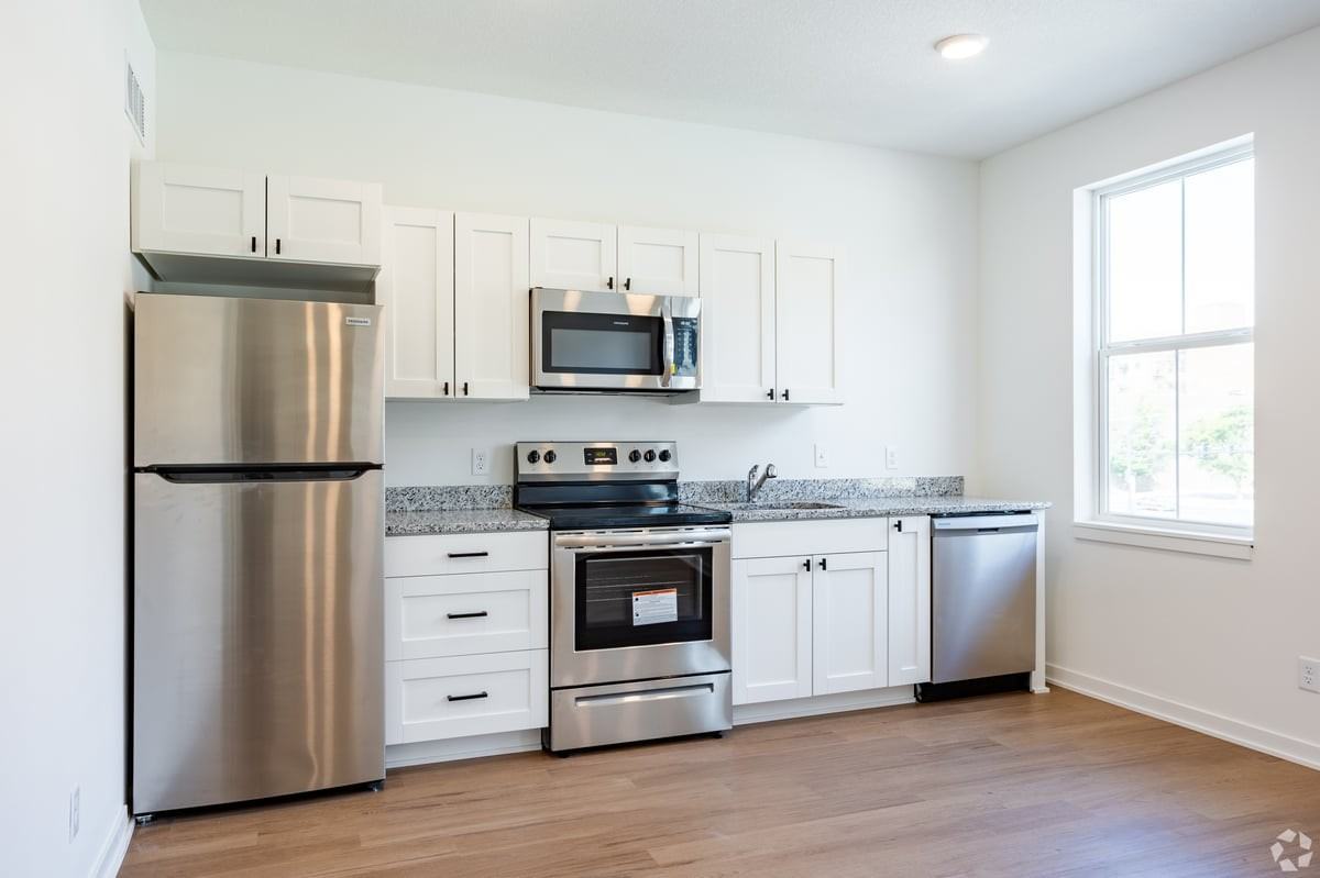 910 2nd Ave S #101 - Photo 2 of 11