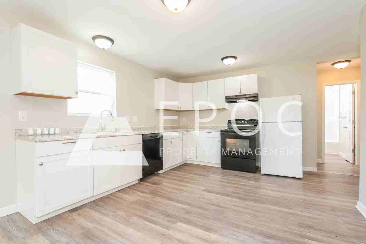 314 Sunset Dr - Photo 3 of 15