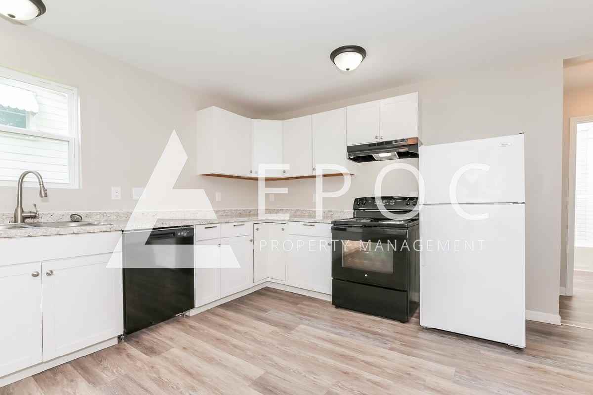 314 Sunset Dr - Photo 4 of 15