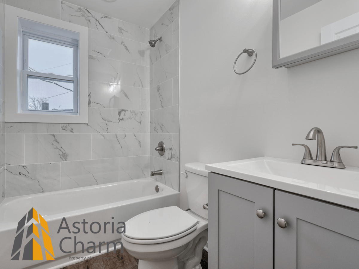 203 Chestnut St - Photo 2 of 31